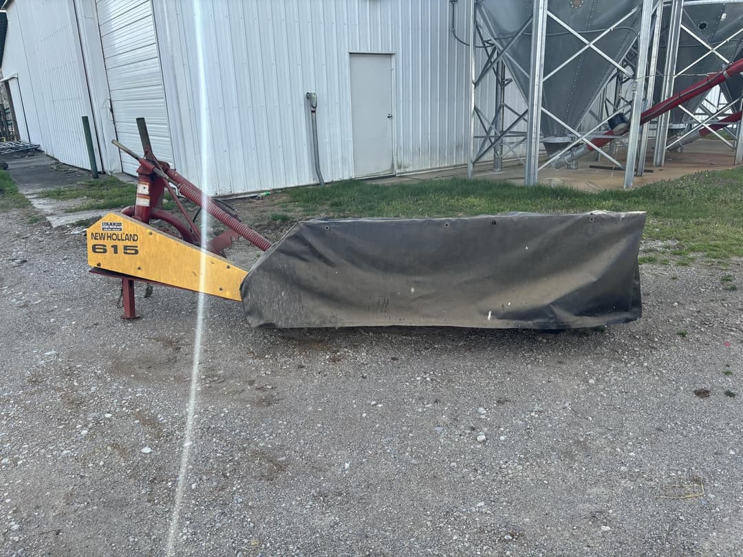 Image of New Holland 615 Primary image