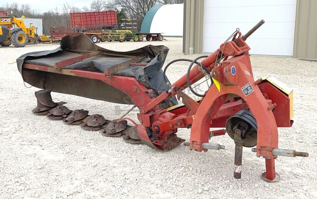 Image of New Holland 616 equipment image 1