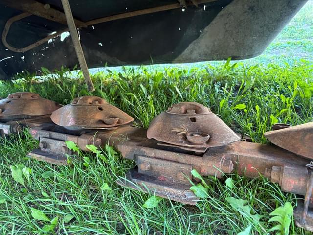 Image of New Holland 616 equipment image 3