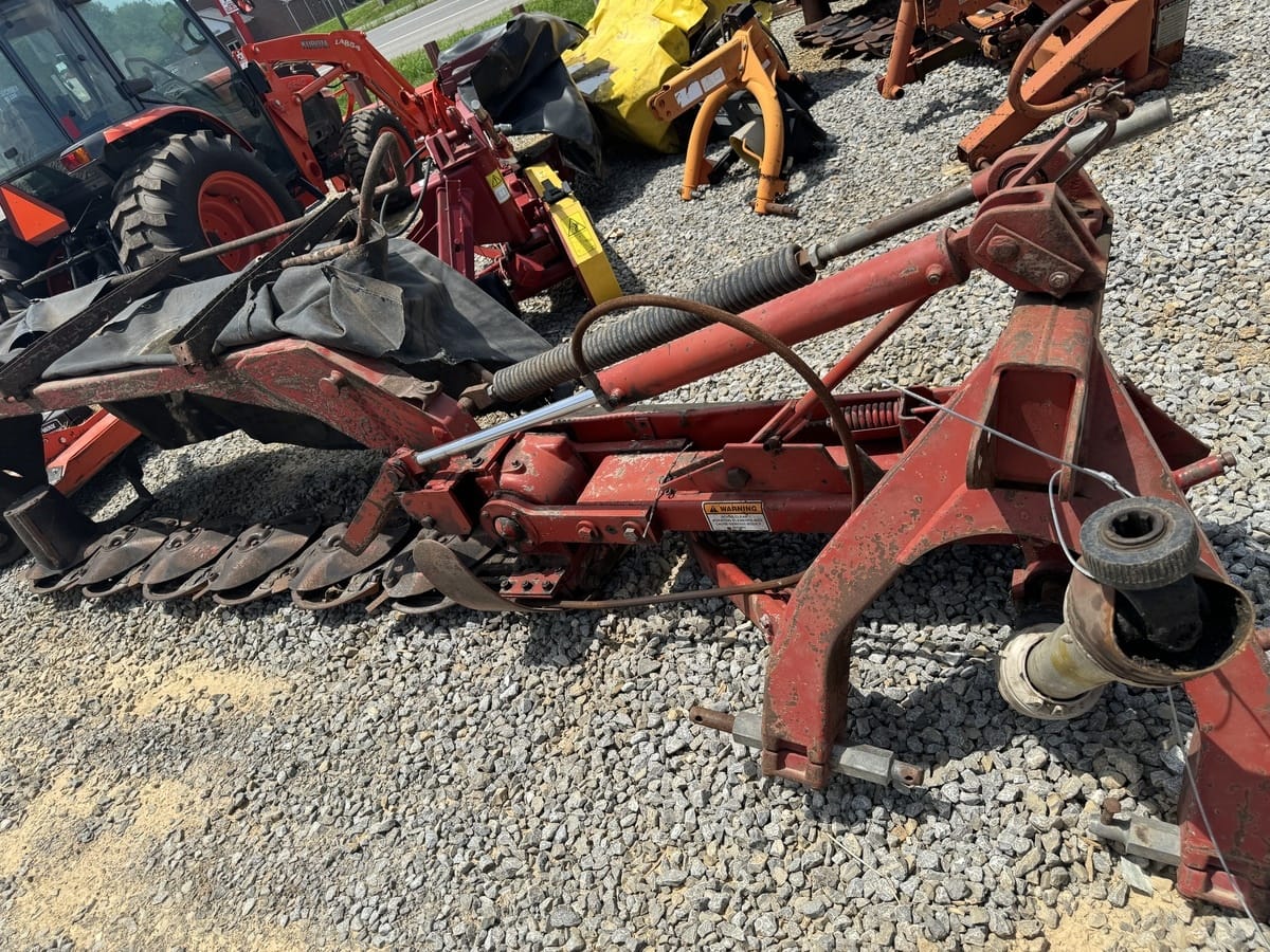 New Holland 616 Image