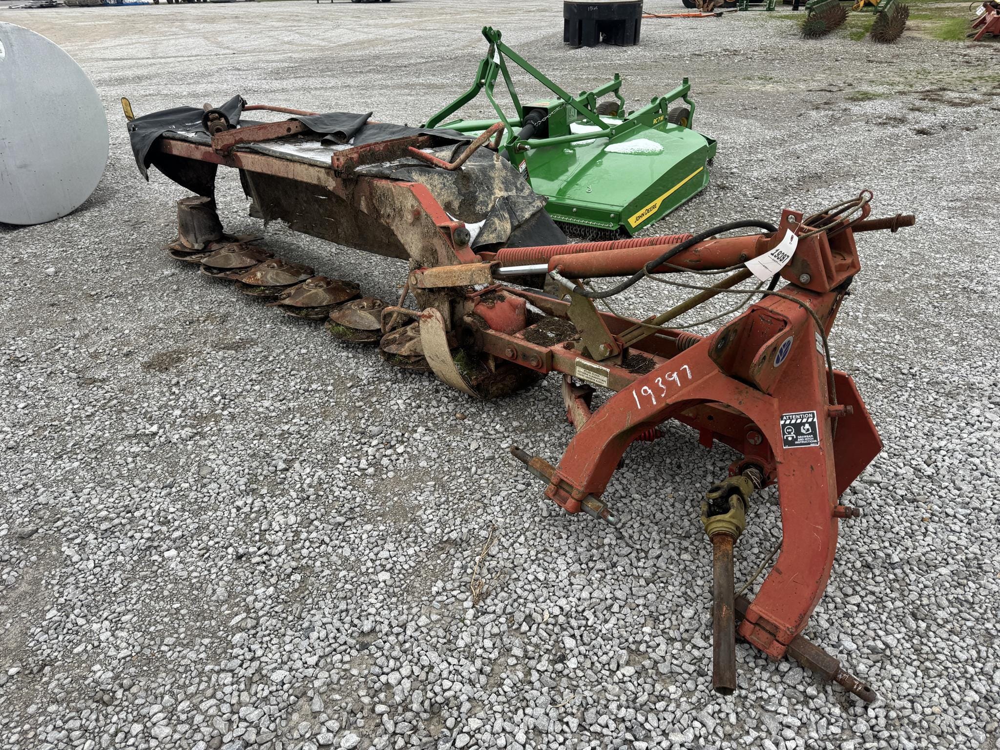 New Holland 616 Equipment Image0