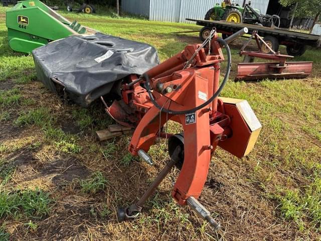 Image of New Holland 616 equipment image 1