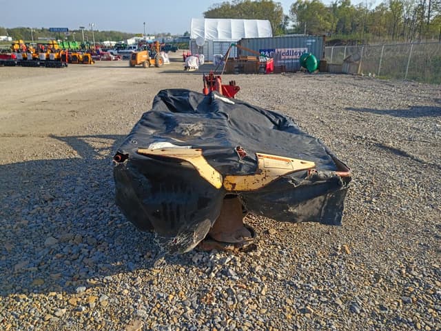 Image of New Holland 616 equipment image 2