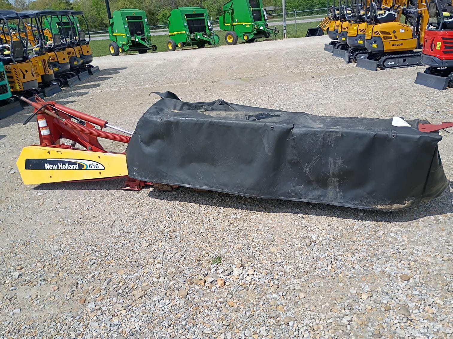 New Holland 616 Equipment Image0