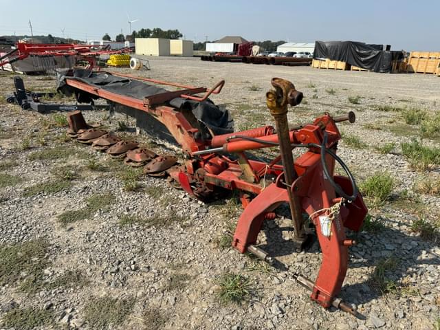 Image of New Holland 617 equipment image 1