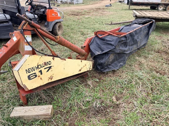 New Holland 617 Equipment Image0