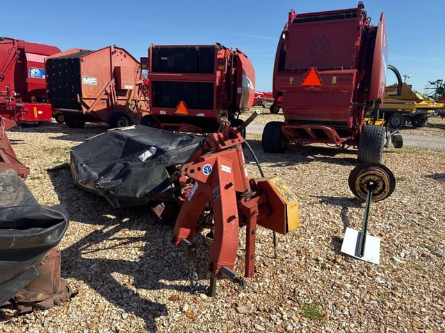 Image of New Holland 617 equipment image 1