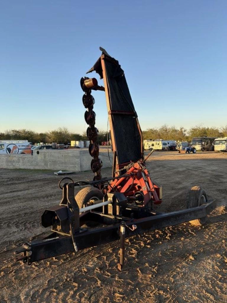 New Holland 617 Equipment Image0