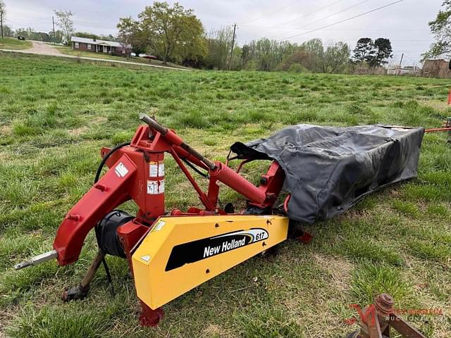 Image of New Holland 617 equipment image 2