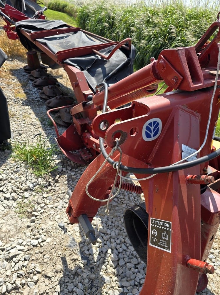 2003 New Holland 617 Equipment Image0