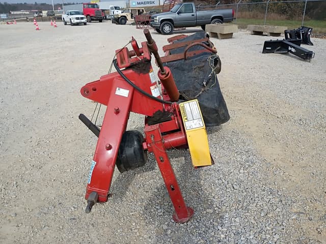 Image of New Holland 617 equipment image 2