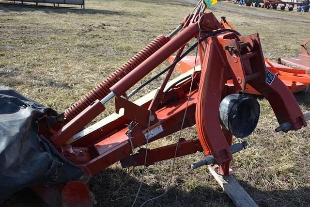 Image of New Holland 617 equipment image 1