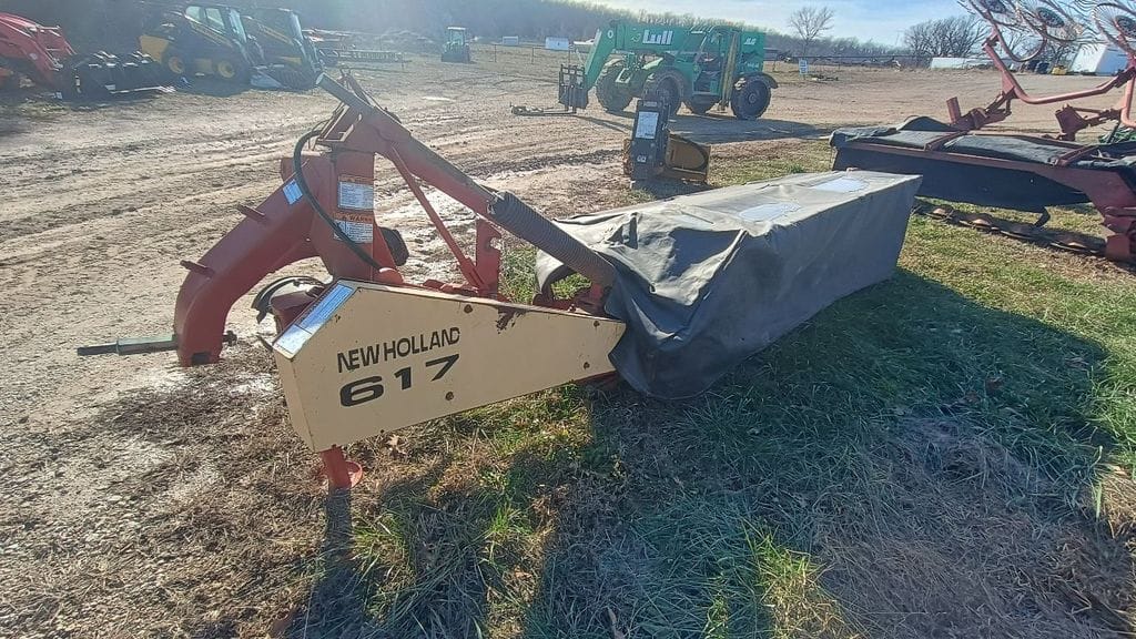 New Holland 617 Equipment Image0