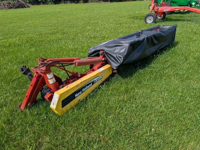 Image of New Holland 617 equipment image 4