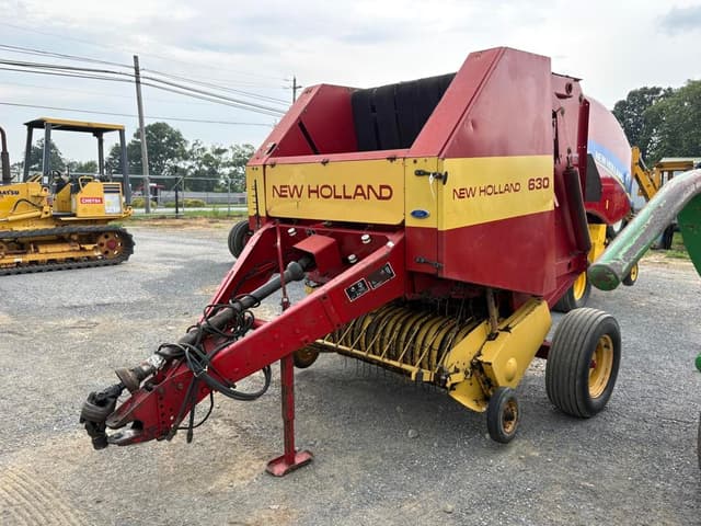 Image of New Holland 630 equipment image 1