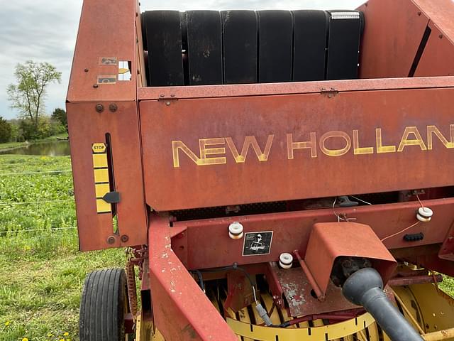 Image of New Holland 630 equipment image 4