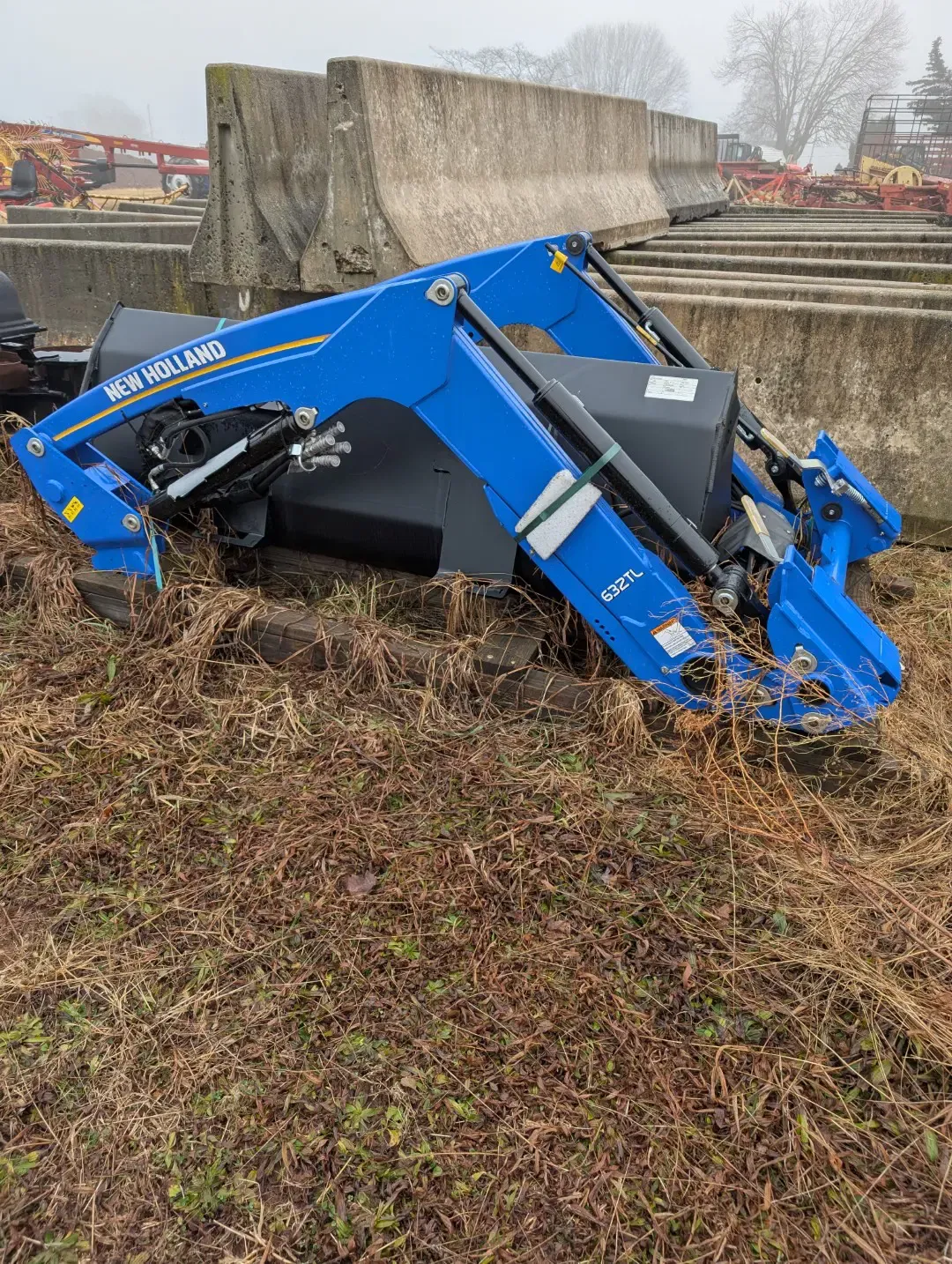 New Holland 632TL Equipment Image0