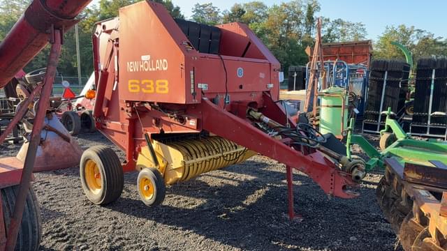 Image of New Holland 638 equipment image 2