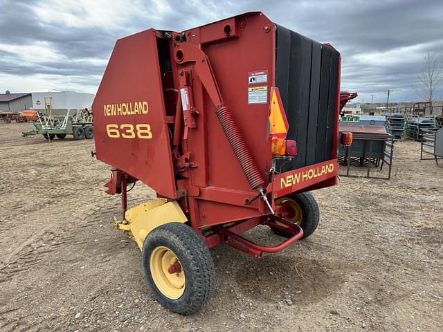 Image of New Holland 638 equipment image 2