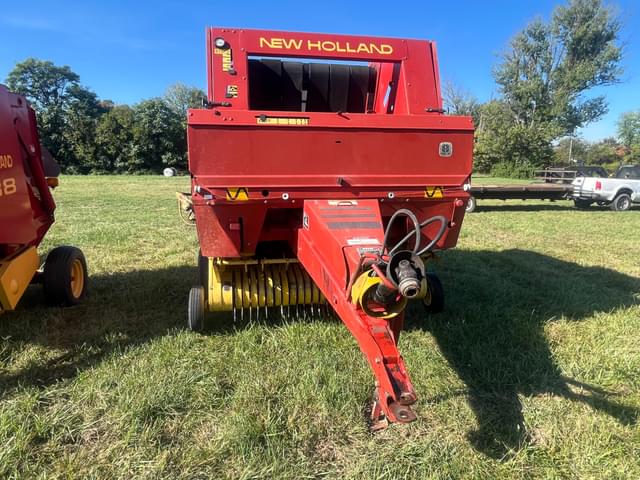 Image of New Holland 640 equipment image 1