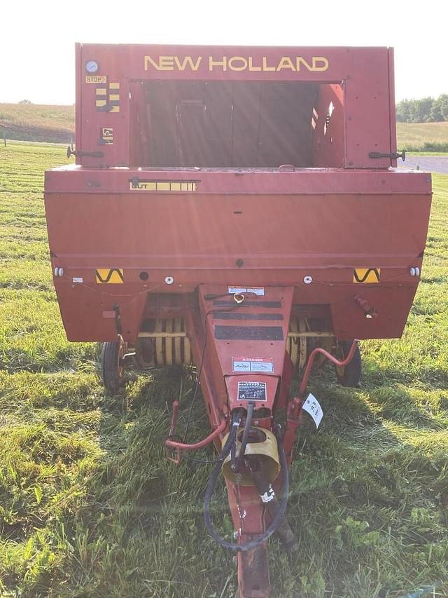 Image of New Holland 640 equipment image 1