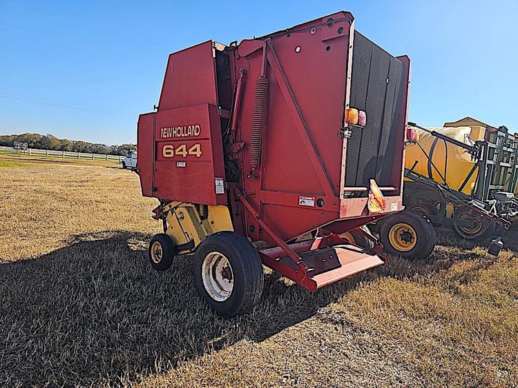 New Holland 644 Hay and Forage Balers Round for Sale Tractor Zoom