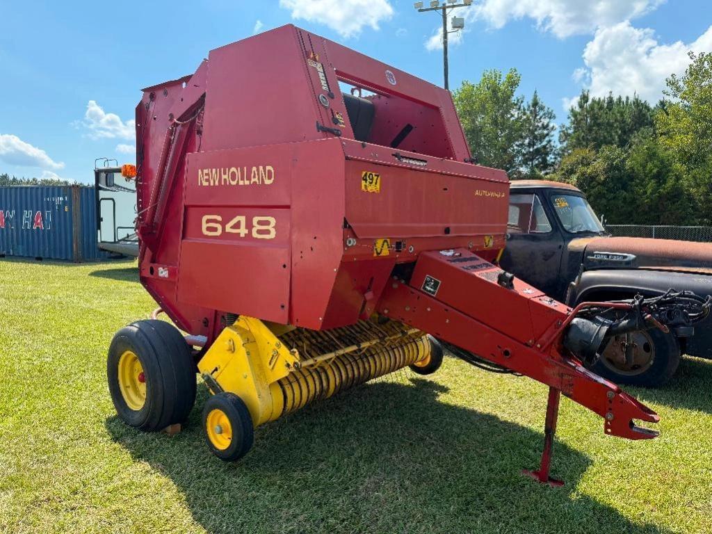 Image of New Holland 648 Primary image