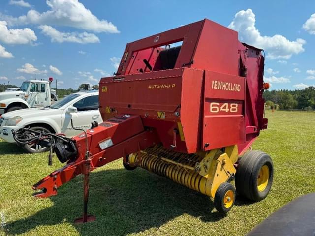 Image of New Holland 648 equipment image 4