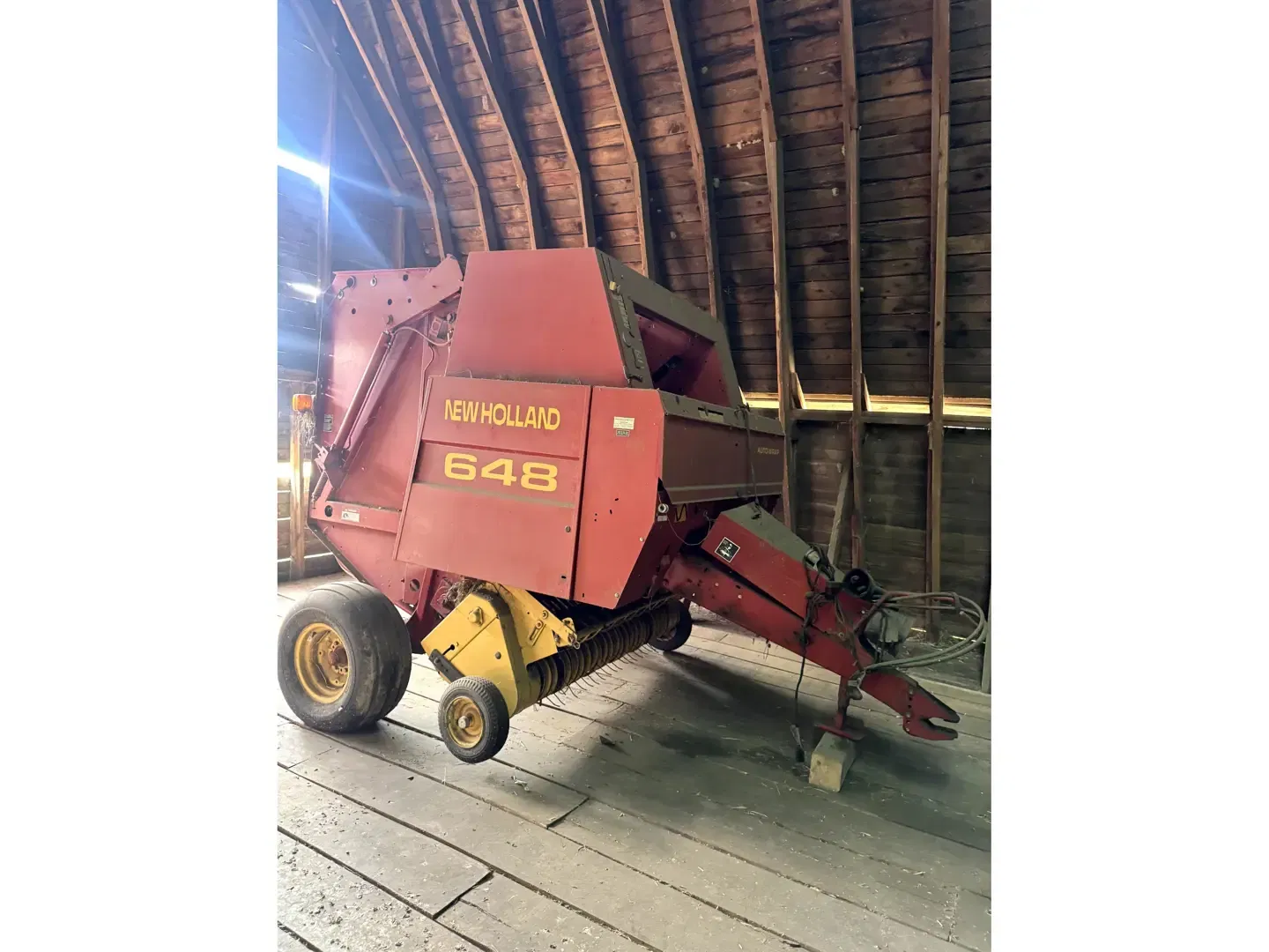 New Holland 648 Equipment Image0