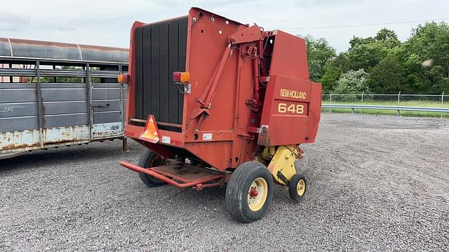 Image of New Holland 648 equipment image 4