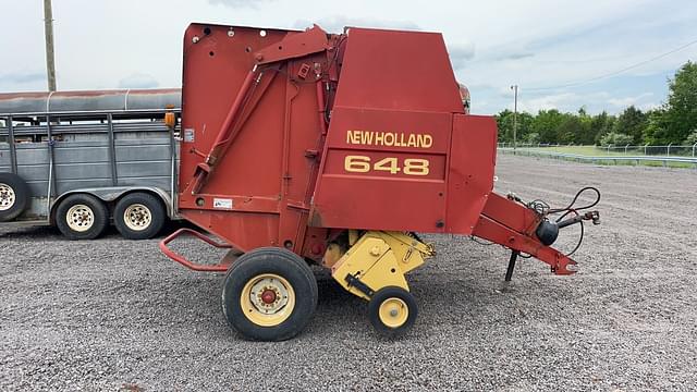 Image of New Holland 648 equipment image 3