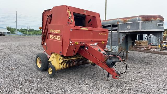 Image of New Holland 648 equipment image 2