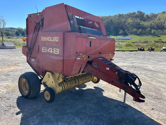 Image of New Holland 648 equipment image 4