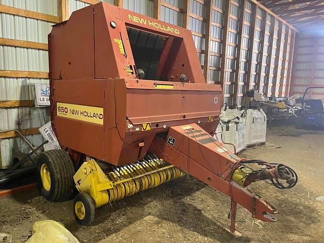 Image of New Holland 650 equipment image 1