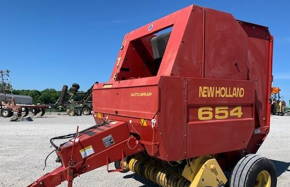 Main image New Holland 654