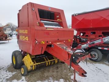 Main image New Holland 654