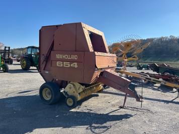 Main image New Holland 654