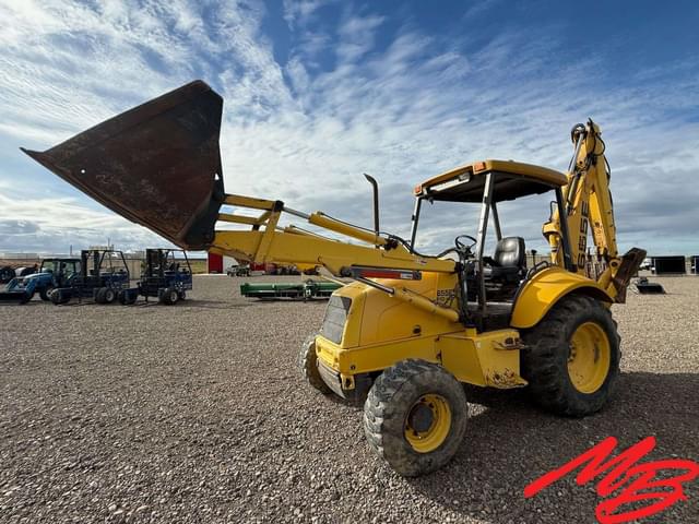 Image of New Holland 655E equipment image 4