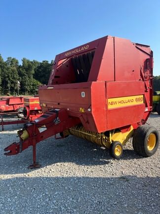 Main image New Holland 660