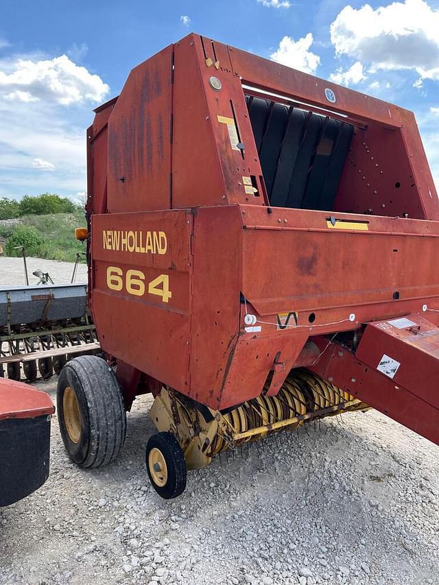 Thumbnail image New Holland 664 1