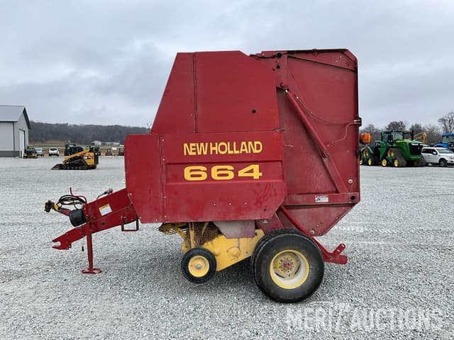 Image of New Holland 664 equipment image 1