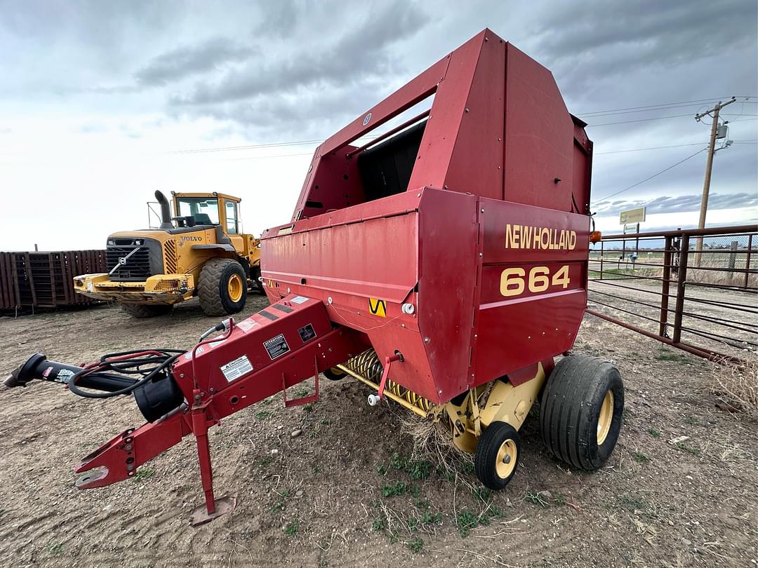 Image of New Holland 664 Primary image