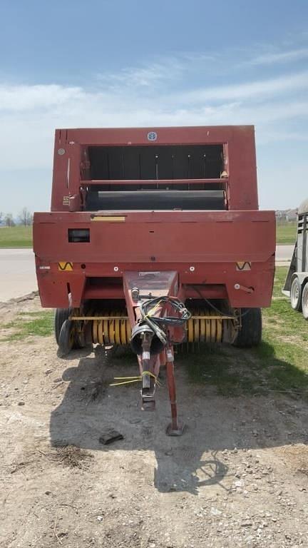 Image of New Holland 664 Primary image
