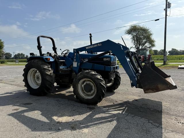 Image of New Holland 6640 equipment image 1