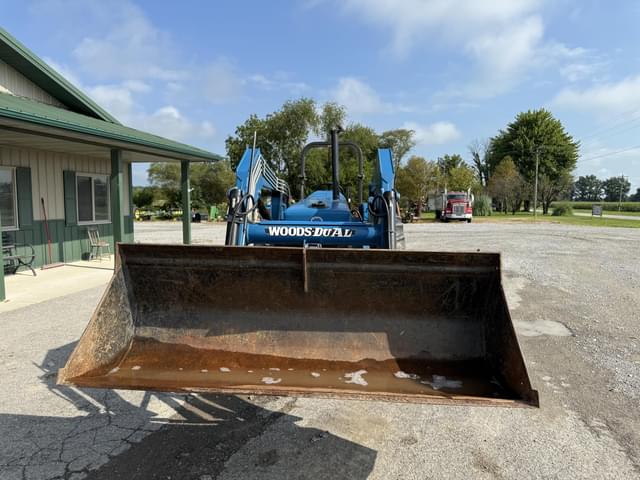 Image of New Holland 6640 equipment image 3