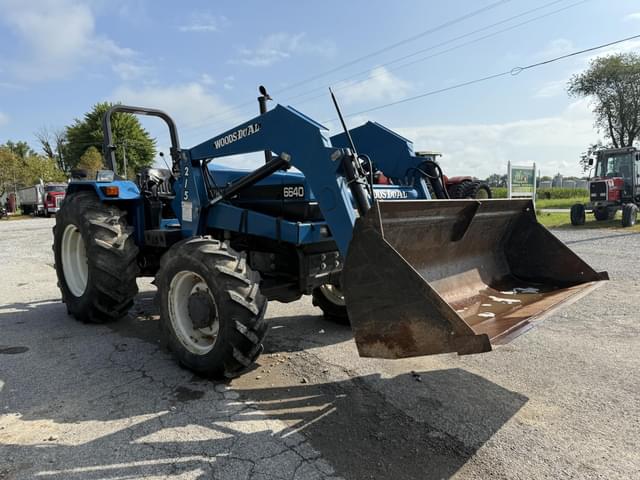 Image of New Holland 6640 equipment image 2
