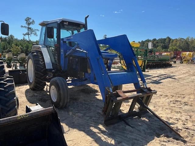 Image of New Holland 6640 equipment image 2