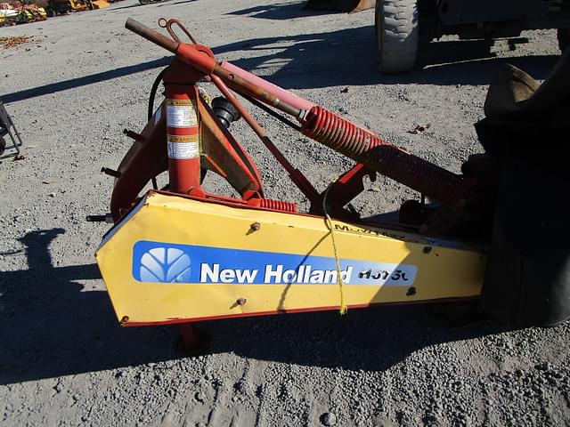 Image of New Holland H6750 equipment image 2