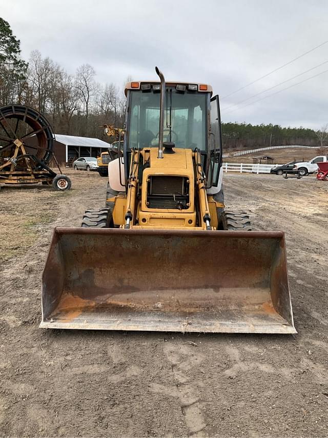 Image of New Holland 675E equipment image 3