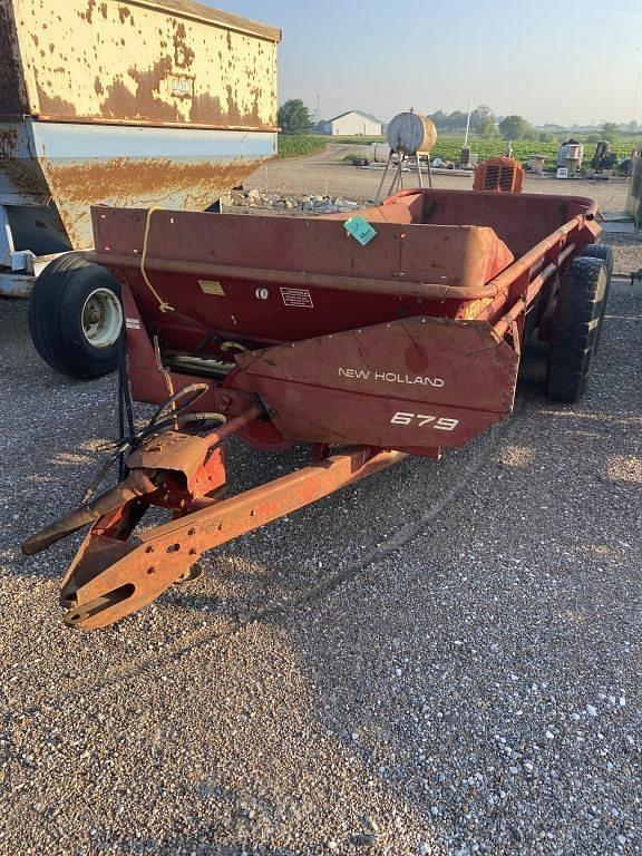Image of New Holland 679 Image 1